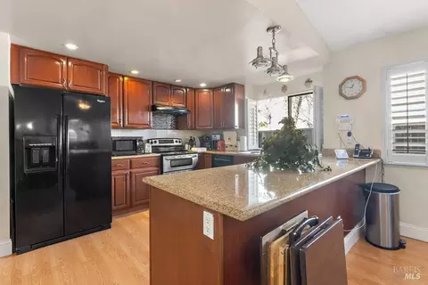 311 Seahorse Dr, Vallejo, CA 94591 photo 11