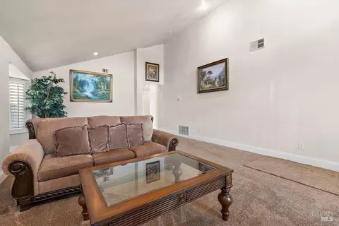 311 Seahorse Dr, Vallejo, CA 94591 photo 6