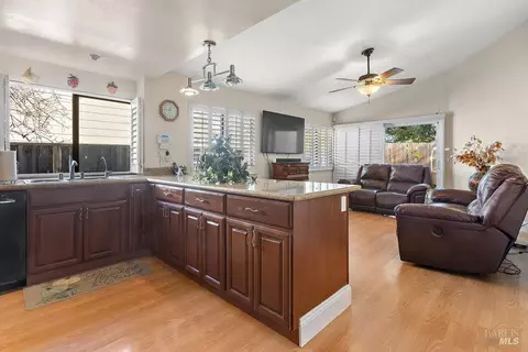 311 Seahorse Dr, Vallejo, CA 94591 photo 9