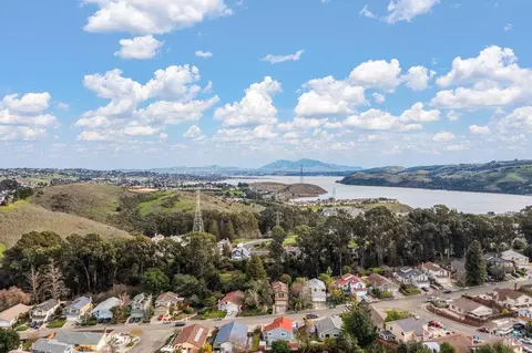 311 Seahorse Dr, Vallejo, CA 94591 photo 3