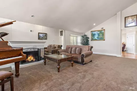 311 Seahorse Dr, Vallejo, CA 94591 photo 4