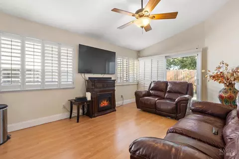 311 Seahorse Dr, Vallejo, CA 94591 photo 12