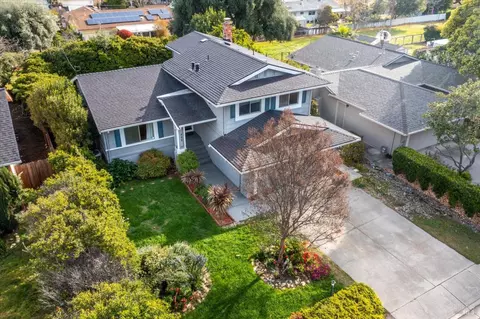 View/Area - 422 Nut Tree Rd, Vacaville, CA 95687 photo 1 of 3