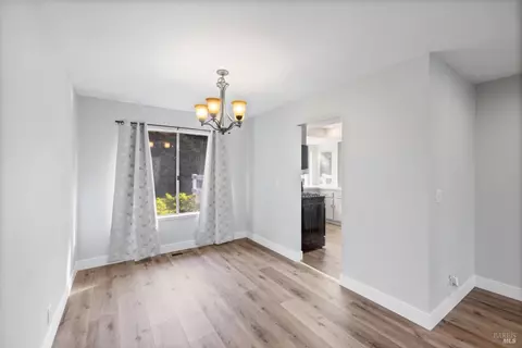 Dining - 422 Nut Tree Rd, Vacaville, CA 95687 photo 1 of 1