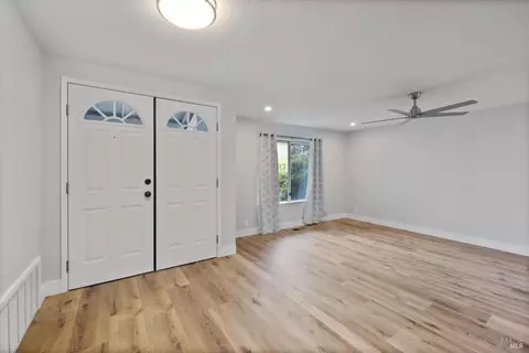 Entry Way - 422 Nut Tree Rd, Vacaville, CA 95687 photo 2 of 5