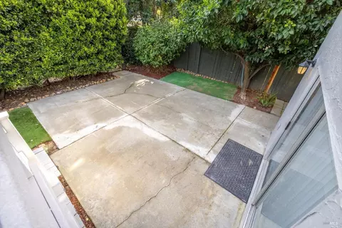Exterior - 422 Nut Tree Rd, Vacaville, CA 95687 photo 16 of 19