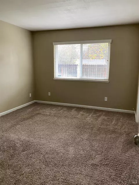 686 Sereno Dr, Vacaville, CA 95687 photo 11