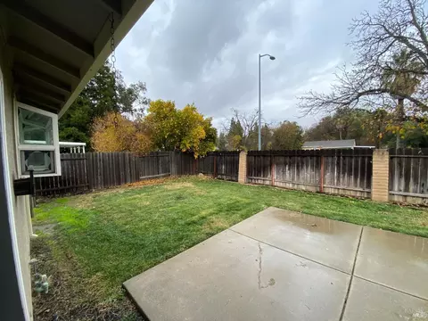 686 Sereno Dr, Vacaville, CA 95687 photo 21