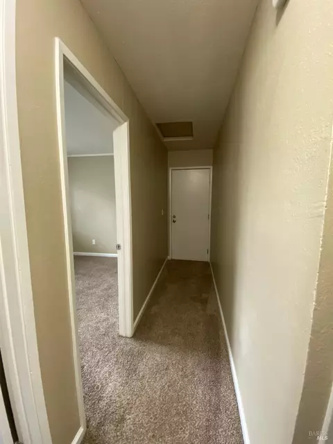 686 Sereno Dr, Vacaville, CA 95687 photo 16