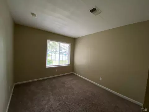 686 Sereno Dr, Vacaville, CA 95687 photo 20