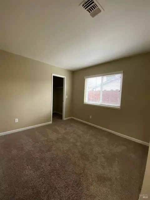 686 Sereno Dr, Vacaville, CA 95687 photo 15