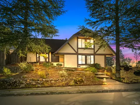769 Sentinel Ct, Santa Rosa, CA 95409