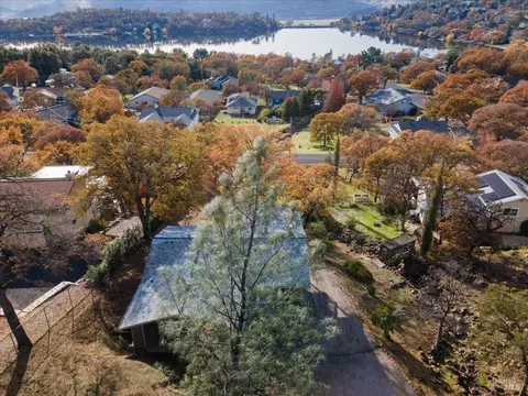 18770 Oak Grove Rd, Hidden Valley Lake, CA 95467