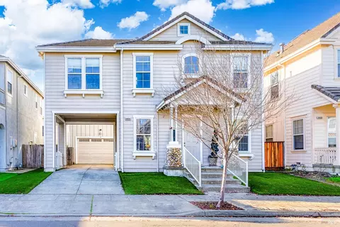 3856 Louis Krohn Dr, Santa Rosa, CA 95407