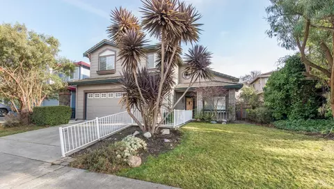649 Tulare St, Petaluma, CA 94954