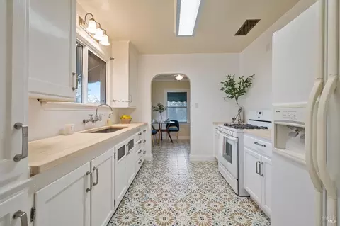 113 Muller St, Vallejo, CA 94590 photo 13