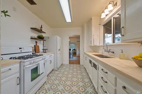 113 Muller St, Vallejo, CA 94590 photo 15