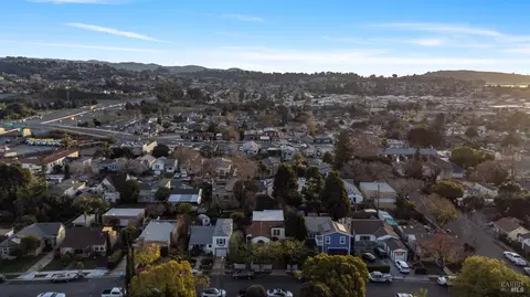113 Muller St, Vallejo, CA 94590 photo 7