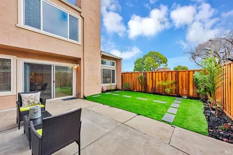 27665 Eucalyptus Ct, Hayward, CA 94544 photo 4
