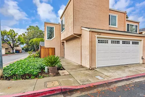 27665 Eucalyptus Ct, Hayward, CA 94544 photo 15
