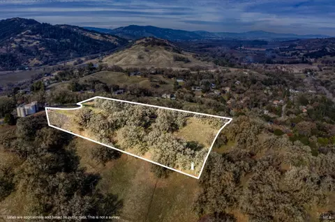 721 Sanel Dr, Ukiah, CA 95482 photo 1