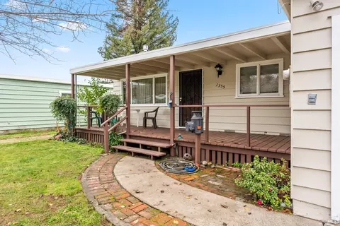 1355 Rose Ave, Ukiah, CA 95482