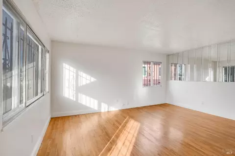 Living - 730 Stella St, Vallejo, CA 94589 photo 1 of 8