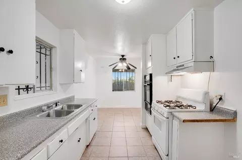 Kitchen - 730 Stella St, Vallejo, CA 94589 photo 1 of 6