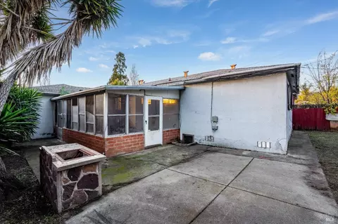 Exterior - 730 Stella St, Vallejo, CA 94589 photo 9 of 19