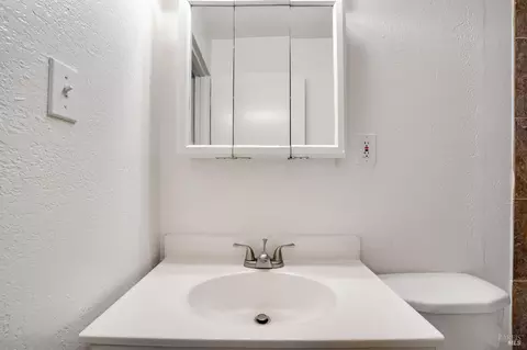 Bath - 730 Stella St, Vallejo, CA 94589 photo 2 of 7
