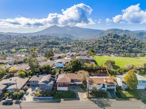 139 Ridgewood Dr, San Rafael, CA 94901