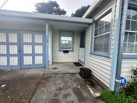 113 Dewitt Ave, Napa, CA 94558 photo 2