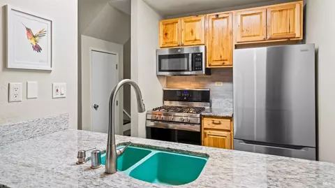 192 Courtyards E, Windsor, CA 95492 photo 5