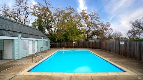 192 Courtyards E, Windsor, CA 95492 photo 15