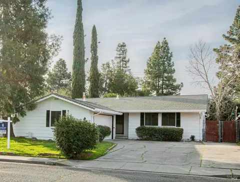 255 Dahlia St, Fairfield, CA 94533
