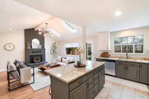 1331 Lydia Ct, Windsor, CA 95492 photo 6