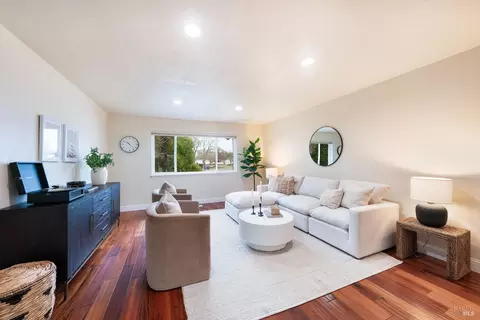 1331 Lydia Ct, Windsor, CA 95492 photo 4