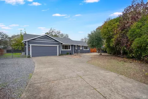 1331 Lydia Ct, Windsor, CA 95492