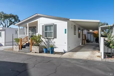 229 Wade Dr, Windsor, CA 95492 photo 2