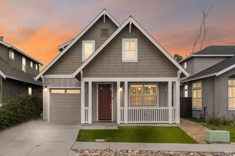 2263 Orleans St, Santa Rosa, CA 95403