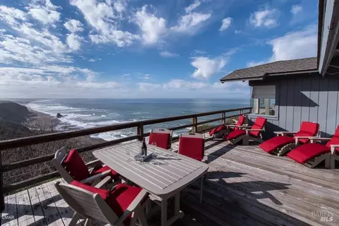 15020 Navarro Way, Manchester, CA 95459