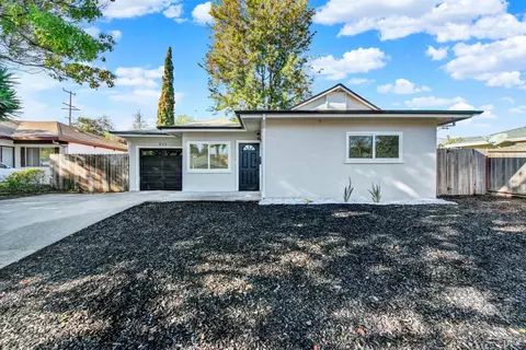 935 Palou St, Vallejo, CA 94591 photo 2