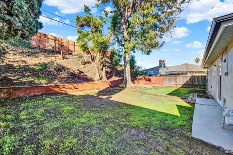 935 Palou St, Vallejo, CA 94591 photo 19