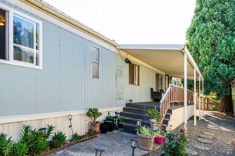 145 Walnut Cir #91, Rohnert Park, CA 94928