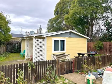 2036 West St, Ukiah, CA 95482 photo 3