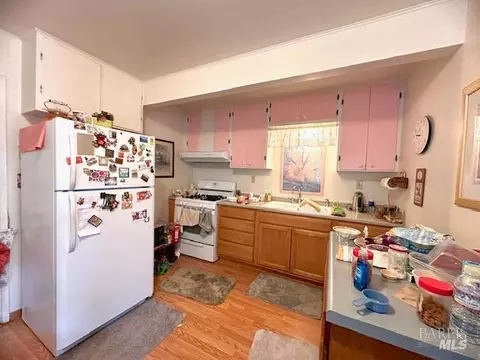2036 West St, Ukiah, CA 95482 photo 4