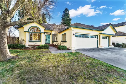 2217 Fieldcrest Ct, Fairfield, CA 94534