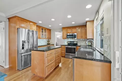 1355 Springfield Ct, Fairfield, CA 94534 photo 7