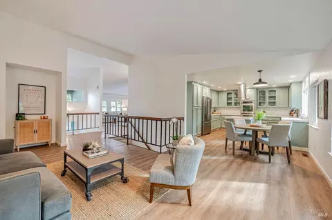 15 Carob Way, Novato, CA 94945
