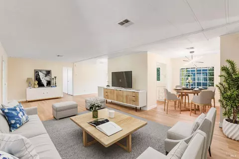 300 E H St #166, Benicia, CA 94510